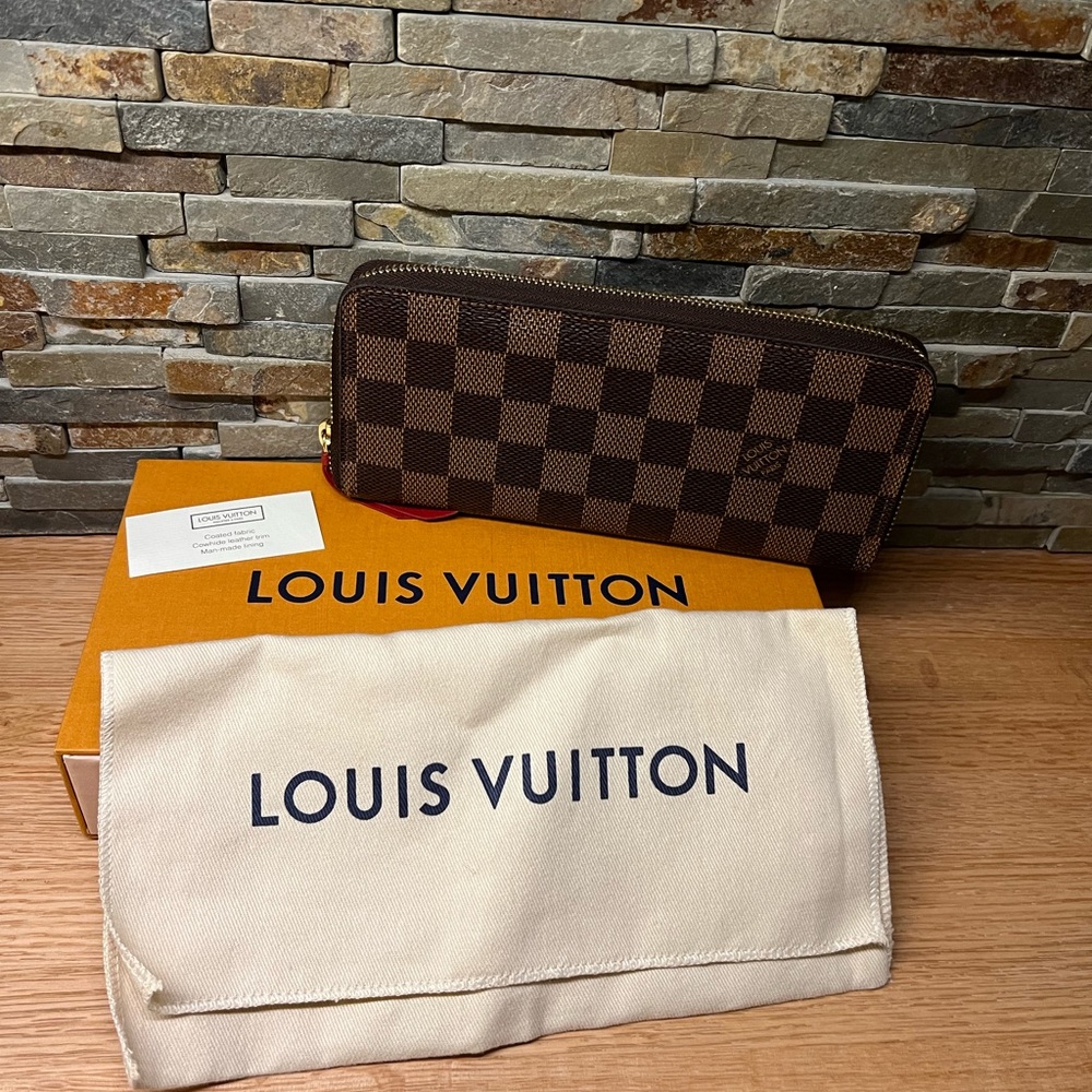Louis Vuitton Authentic Clemence Wallet Damier Ebene canvas, w box and dust bag